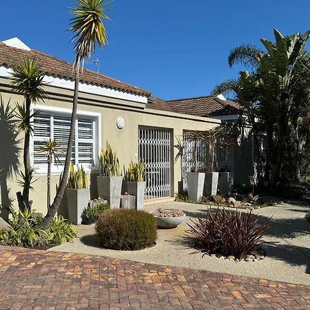 Plett57 - Self Catering - Room No1 Plettenberg Bay Extérieur photo
